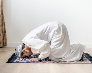 5 Eye-Opening Reasons to Understand Islamic Prayer Today 5 Eye-Opening Reasons to Understand Islamic Prayer Today